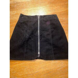Divided Black Suede Mini Skirt With Front Zipper